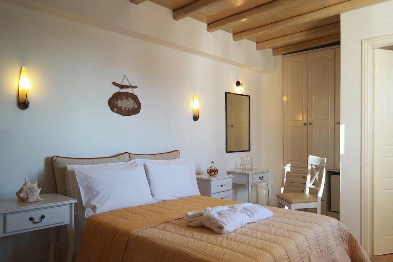 Kallisti Hotel Folegandros Town Exterior photo